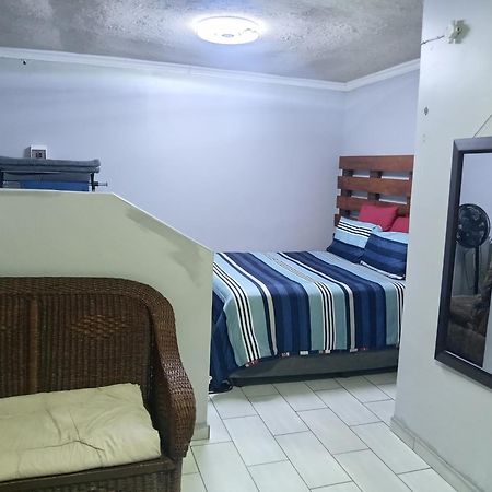 Perez Guest House Springs  Luaran gambar